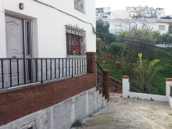 Foto 1 de Casa en venta en calle Montesol de 3 habitaciones con terraza y balcón