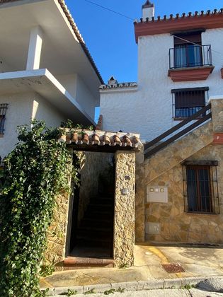 Foto 1 de Venta de casa adosada en calle Cerro de Las Viñas de 3 habitaciones con terraza y balcón