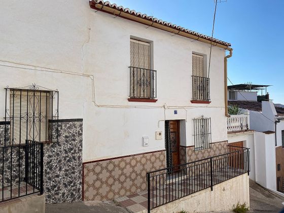 Foto 1 de Casa rural en venta en calle Cantarrana de 4 habitaciones con terraza y balcón