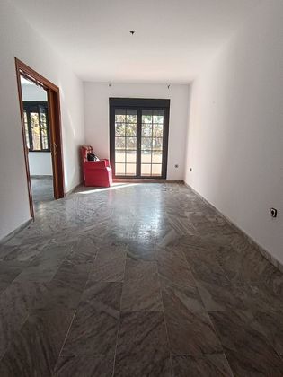 Foto 1 de Pis en venda a Centro - Huelva de 4 habitacions amb balcó i aire acondicionat