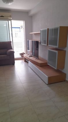 Foto 1 de Piso en alquiler en Moncófar playa de 2 habitaciones con terraza y muebles