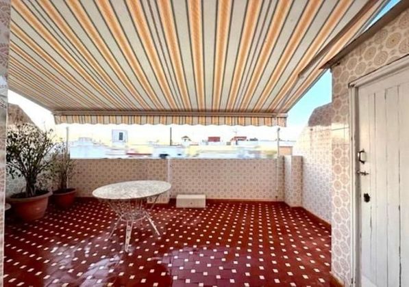 Foto 1 de Venta de ático en Patraix de 3 habitaciones con terraza y aire acondicionado
