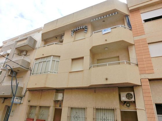 Foto 1 de Venta de piso en Santiago de la Ribera de 2 habitaciones con balcón y aire acondicionado