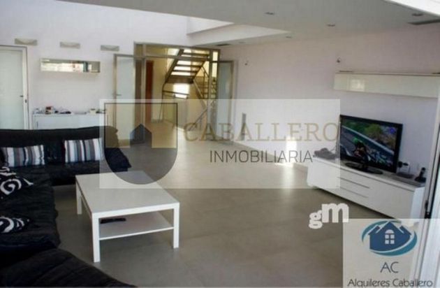 Foto 2 de Casa en venta en La Alcayna de 4 habitaciones con terraza y piscina