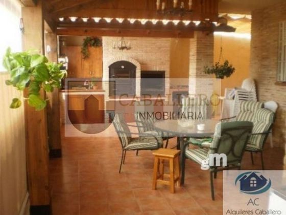 Foto 2 de Venta de chalet en Centro - Murcia de 4 habitaciones con terraza y piscina