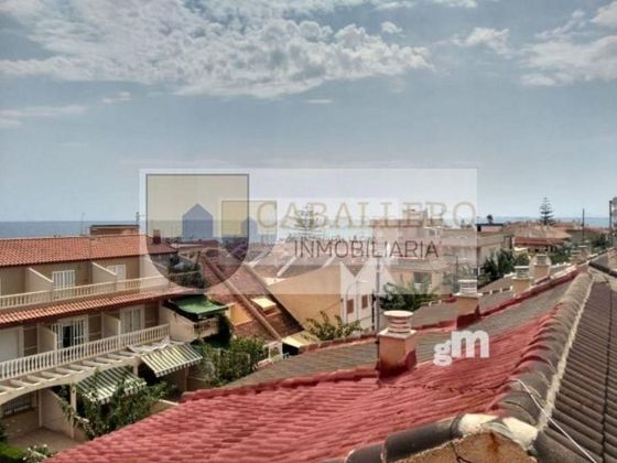 Foto 1 de Pis en venda a Torre de la Horadada de 3 habitacions amb terrassa i garatge