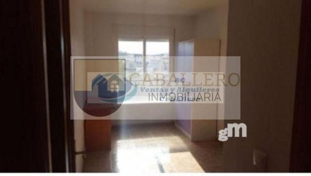 Foto 2 de Piso en venta en Ceutí de 3 habitaciones con garaje y balcón