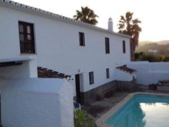 Foto 2 de Casa en venda a calle Paredones de 7 habitacions amb terrassa i piscina