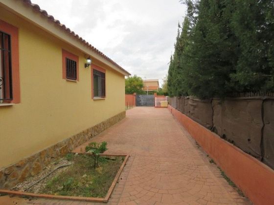 Foto 2 de Venta de chalet en Turís de 3 habitaciones con terraza y jardín