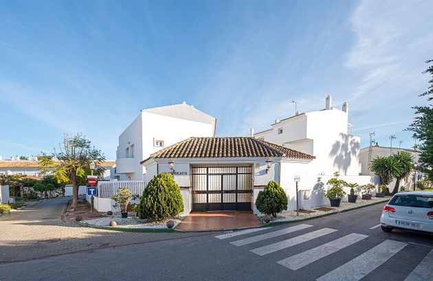 Foto 2 de Casa en venta en calle Tolete de 3 habitaciones con terraza y piscina