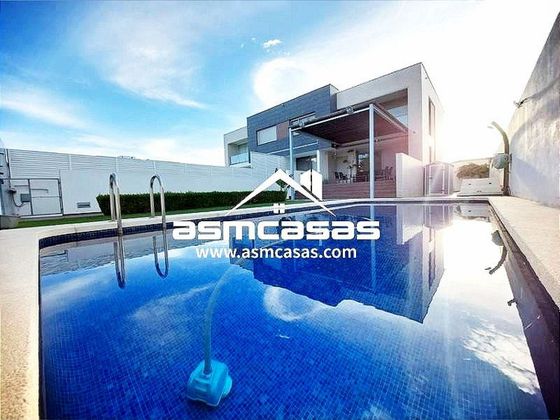 Foto 1 de Casa en venda a Parque Sensal de 4 habitacions amb terrassa i piscina