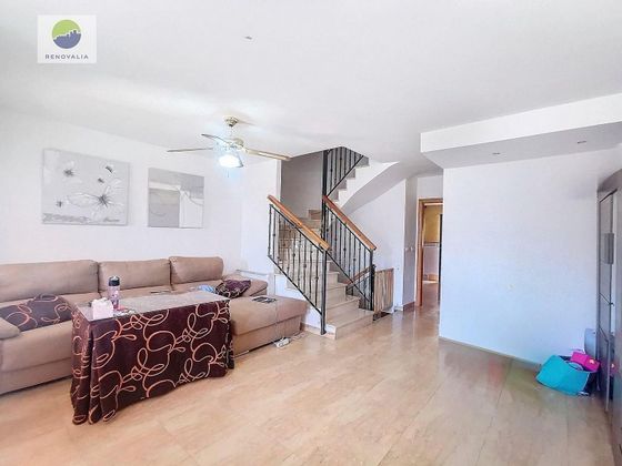 Foto 2 de Casa adossada en venda a Cájar de 4 habitacions amb garatge i balcó