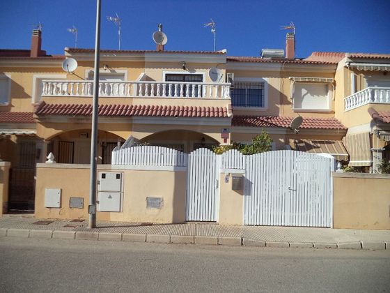 Foto 1 de Dúplex en venda a Los Peñascos-El Salero-Los Imbernones de 3 habitacions amb terrassa i jardí
