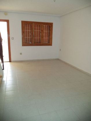 Foto 2 de Dúplex en venta en Lo Pagán de 3 habitaciones con terraza y jardín