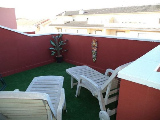 Foto 2 de Piso en venta en Los Peñascos-El Salero-Los Imbernones de 4 habitaciones con terraza y aire acondicionado