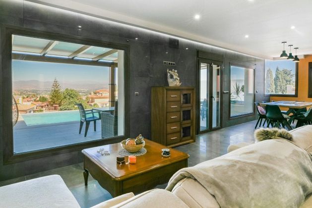 Foto 2 de Xalet en venda a Manantiales - Lagar - Cortijo de 5 habitacions amb terrassa i piscina