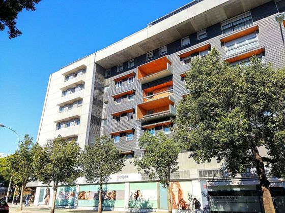 Foto 2 de Piso en venta en calle Ramon Carande de 4 habitaciones con terraza y piscina