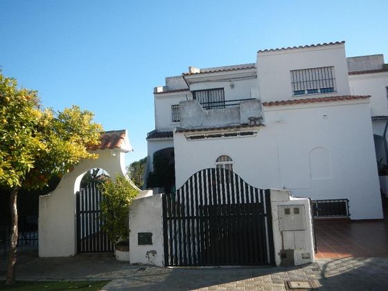 Foto 1 de Venta de casa en Santa Eufemia de 4 habitaciones con terraza y piscina