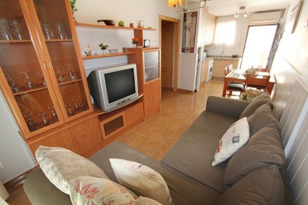 Foto 1 de Alquiler de piso en Poniente-Faro de 2 habitaciones con piscina y muebles