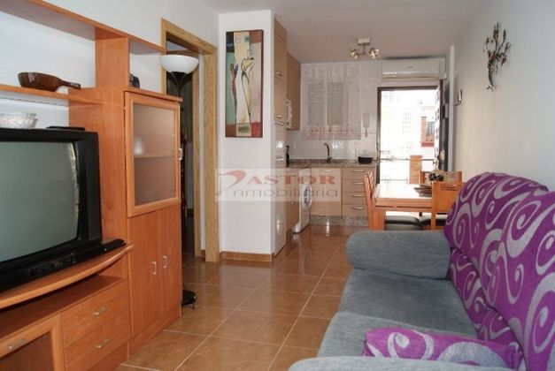 Foto 2 de Pis en lloguer a Poniente-Faro de 2 habitacions amb piscina i mobles