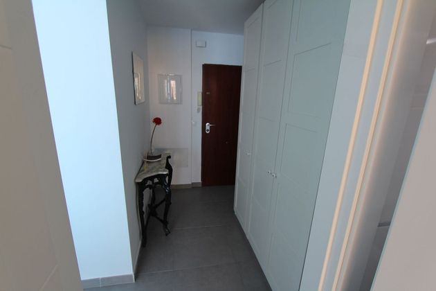 Foto 2 de Alquiler de piso en Poniente-Faro de 3 habitaciones con terraza y muebles