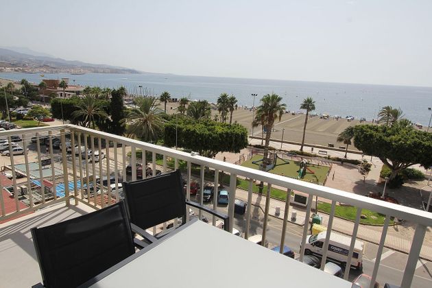 Foto 1 de Pis en lloguer a Paseo Marítimo de Levante de 2 habitacions amb terrassa i piscina