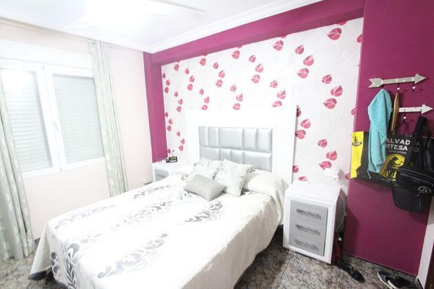 Foto 1 de Alquiler de piso en Poniente-Faro de 3 habitaciones con terraza y muebles