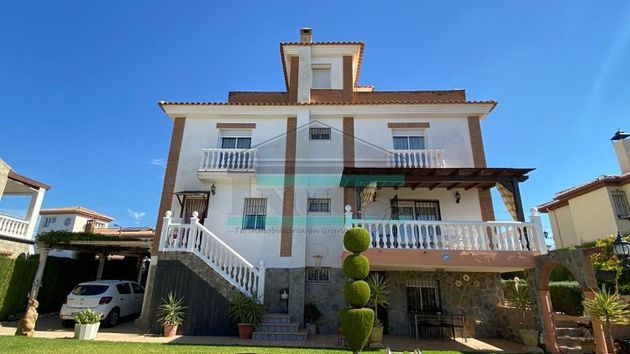 Foto 2 de Xalet en venda a calle Comares de 5 habitacions amb terrassa i piscina