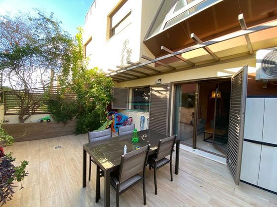 Foto 1 de Casa en venda a Jun de 4 habitacions amb terrassa i piscina