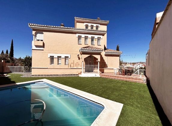 Foto 1 de Casa en venda a Peligros de 4 habitacions amb terrassa i piscina