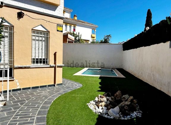 Foto 2 de Casa en venda a Peligros de 4 habitacions amb terrassa i piscina