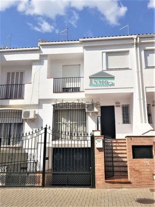 Foto 1 de Casa en alquiler en avenida De la Argentinita de 4 habitaciones con terraza y muebles