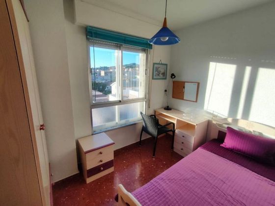 Foto 2 de Pis en lloguer a calle Mercedes Gaibrois de 3 habitacions amb terrassa i mobles