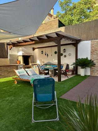 Foto 2 de Venta de casa en Alhendín de 3 habitaciones con terraza y piscina