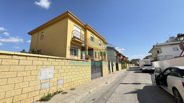 Foto 1 de Casa en venta en calle Chipre de 4 habitaciones con terraza y piscina