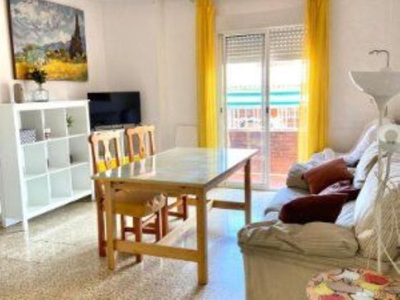 Foto 2 de Pis en lloguer a calle Pedro Antonio de Alarcón de 4 habitacions amb terrassa i mobles