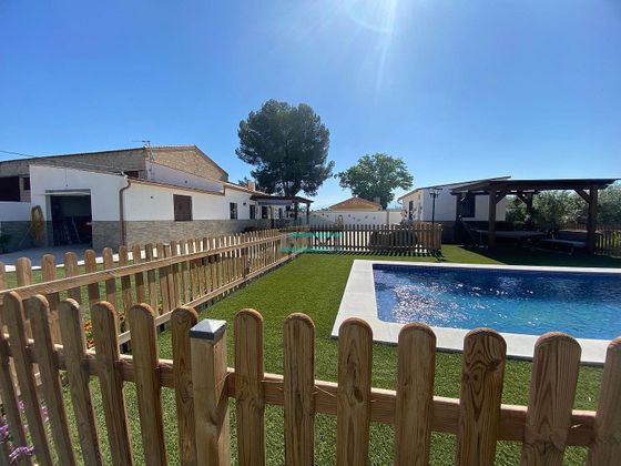 Foto 1 de Casa rural en venda a Santa Fe de 3 habitacions amb terrassa i piscina