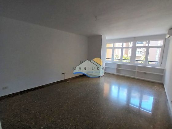 Foto 1 de Piso en alquiler en La Malagueta - La Caleta de 4 habitaciones con garaje y aire acondicionado