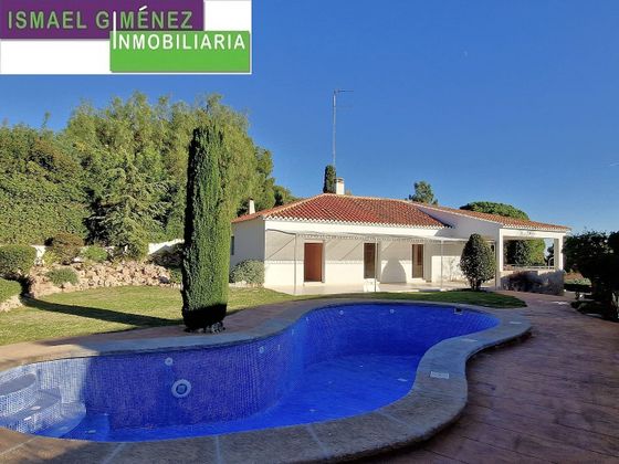 Foto 1 de Xalet en venda a Náquera de 6 habitacions amb terrassa i piscina