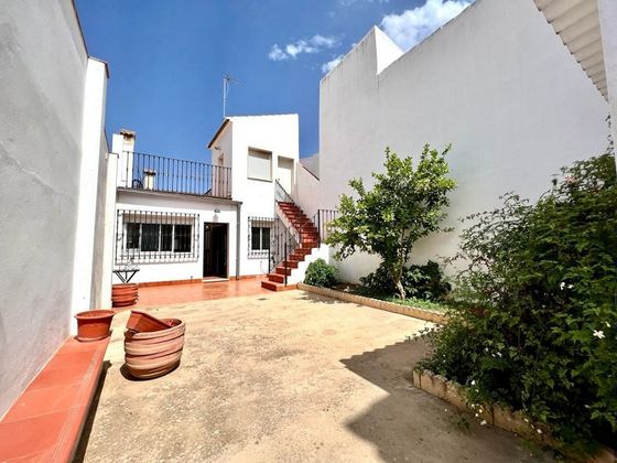 Foto 1 de Casa adossada en venda a Roda de Andalucía (La) de 3 habitacions amb terrassa i jardí