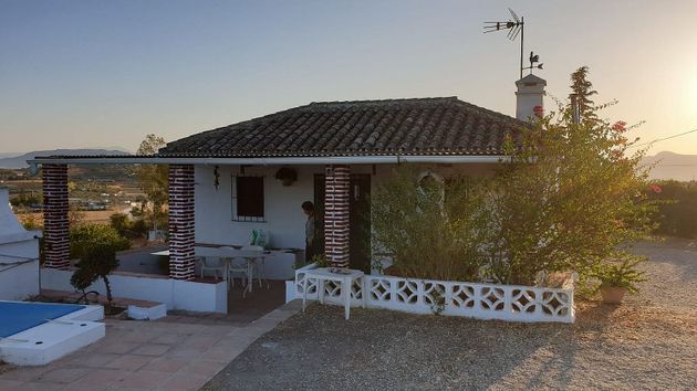 Foto 1 de Casa rural en venta en calle Segura de 3 habitaciones con terraza y piscina