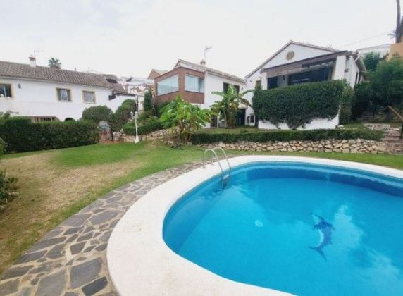 Foto 1 de Xalet en venda a calle Santander El Faro de 3 habitacions amb terrassa i piscina
