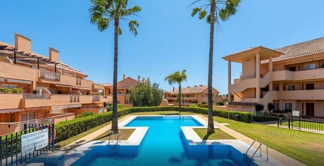 Foto 2 de Pis en lloguer a calle Arrabal Elviria de 2 habitacions amb terrassa i piscina