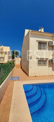 Foto 2 de Casa en venta en Nucia (la) de 4 habitaciones con terraza y piscina