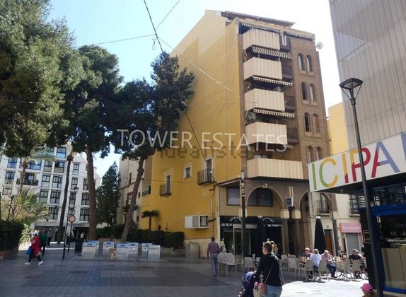 Foto 1 de Piso en venta en Centro Urbano de 5 habitaciones con terraza y aire acondicionado