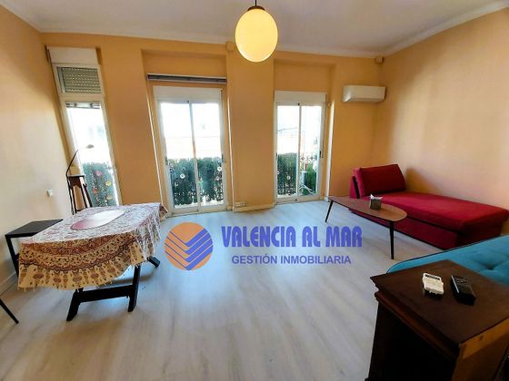 Foto 1 de Alquiler de ático en calle Sevilla de 2 habitaciones con terraza y muebles