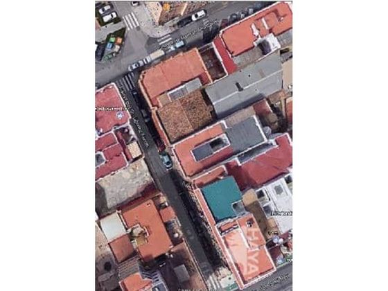 Foto 2 de Venta de terreno en Avenida de la Paz de 376 m²
