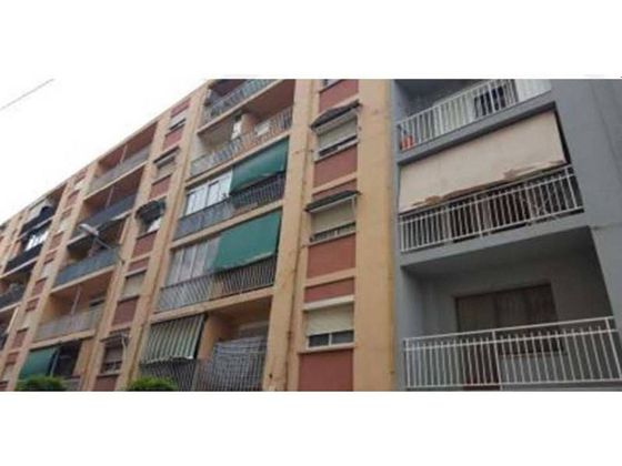 Foto 2 de Venta de piso en País Valencià de 3 habitaciones con balcón
