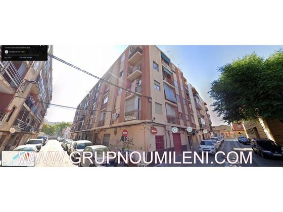 Foto 1 de Venta de piso en calle De Xenillet de 3 habitaciones y 69 m²