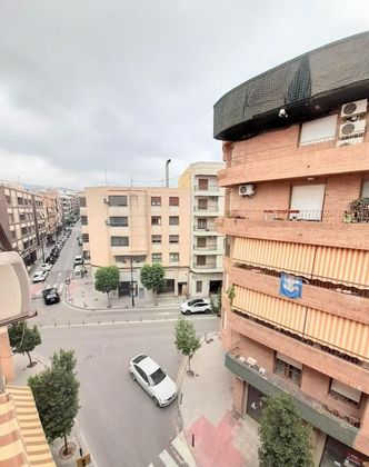 Foto 1 de Pis en venda a Ontinyent de 4 habitacions amb terrassa i balcó